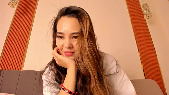 Snapshot of furry_bear chatting on January 18, 8:51 am furry bear online show from January 18, 8:51 am