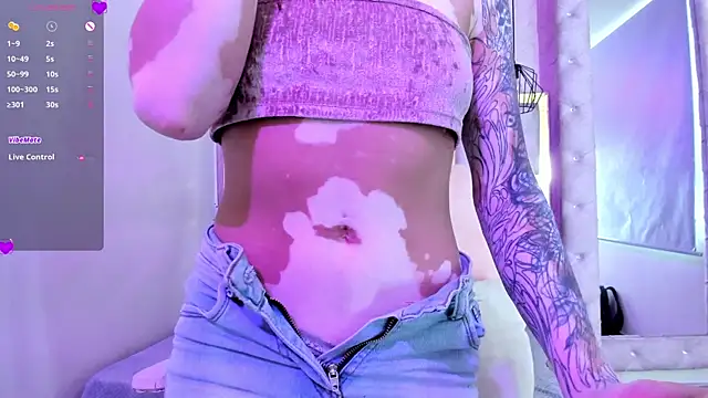 Snapshot of dayana_harlow2 chatting on November 25, 7:36 pm dayana harlow2 online show from November 25, 7:36 pm