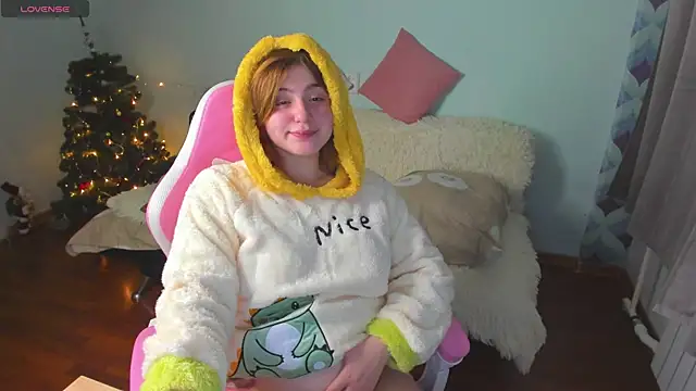 Snapshot of debratover chatting on December 30, 12:32 am debratover online show from December 30, 12:32 am