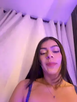 Julieta-sett online show from May 27, 5:48 am
