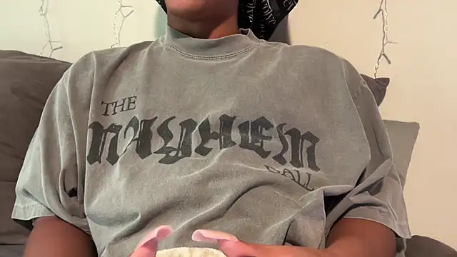 Snapshot of tsjaden777 chatting on April 19, 8:00 pm tsjaden777 online show from April 19, 8:00 pm