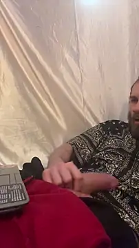 Snapshot of pervy_devil chatting on February 13, 6:09 am pervy devil online show from February 13, 6:09 am