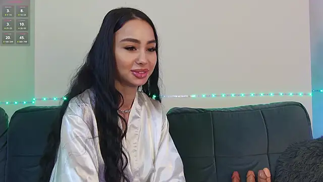 OnlyXandra online show from December 13, 9:02 am