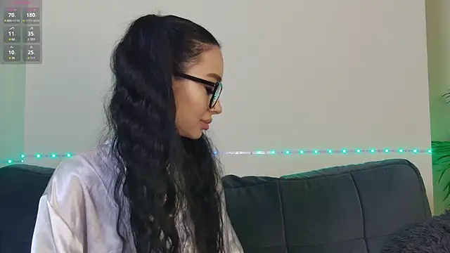 OnlyXandra online show from January 11, 8:33 am