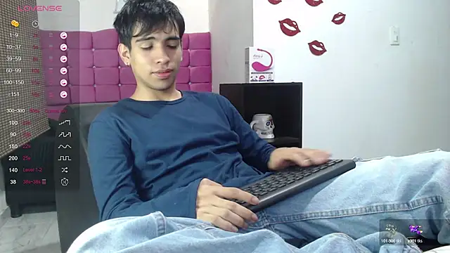 zack thunder online show from January 10, 12:26 pm