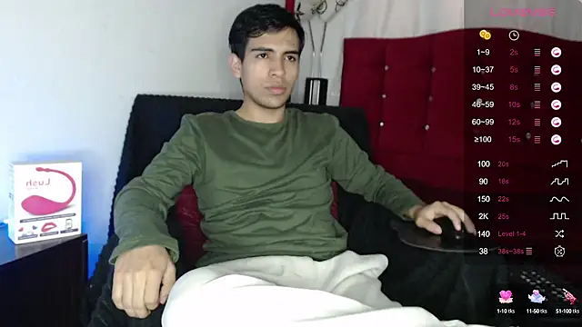 Snapshot of zack_thunder chatting on September 20, 12:28 pm zack thunder online show from September 20, 12:28 pm