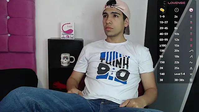 Snapshot of zack_thunder chatting on September 21, 12:29 pm zack thunder online show from September 21, 12:29 pm