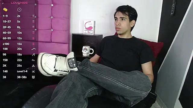 Snapshot of zack_thunder chatting on September 23, 12:41 pm zack thunder online show from September 23, 12:41 pm