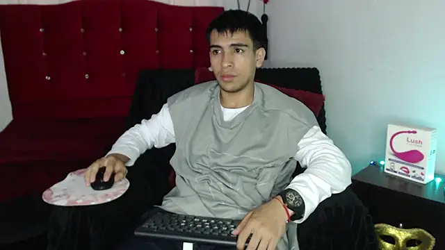 Snapshot of zack_thunder chatting on October 16, 1:12 pm zack thunder online show from October 16, 1:12 pm