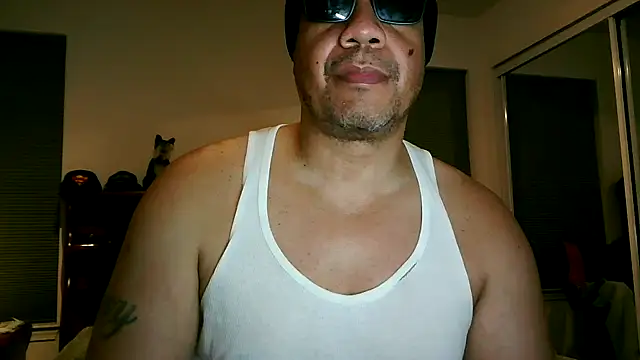 pimpdaddy4ever online show from December 8, 1:13 am