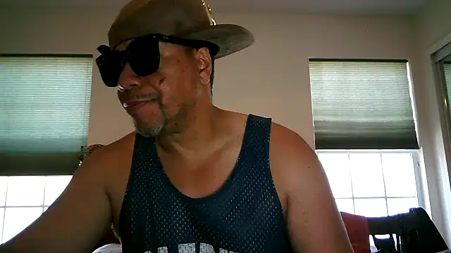 pimpdaddy4ever online show from May 5, 6:49 pm