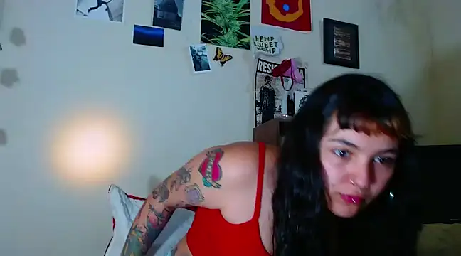 Snapshot of sweetiee_mary chatting on February 24, 6:47 pm sweetiee mary online show from February 24, 6:47 pm