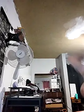 Snapshot of Carandrew chatting on October 1, 2:34 pm Carandrew online show from October 1, 2:34 pm