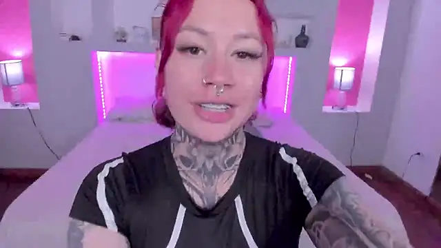 ViolettaBaker  online show from January 31, 7:40 pm