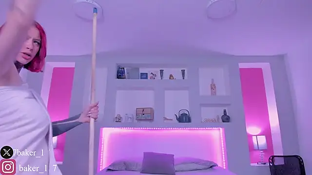 ViolettaBaker  online show from February 7, 10:41 pm