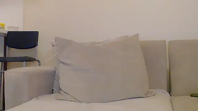 Snapshot of __QUEEN___ chatting on January 4, 8:16 pm QUEEN online show from January 4, 8:16 pm