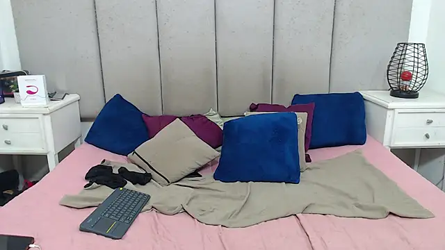 Snapshot of AmbarJacksonn_ chatting on December 10, 2:59 am AmbarJacksonn online show from December 10, 2:59 am