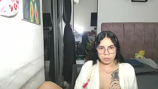 Liza Thurner online show from September 25, 3:32 am