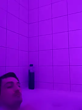 Wesleymodel online show from January 8, 9:50 pm