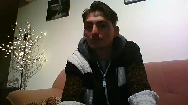 Wesleymodel online show from March 28, 3:06 am