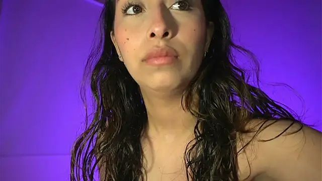 little-Emma online show from February 11, 3:11 am