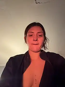 emilysue1 online show from December 2, 9:21 pm