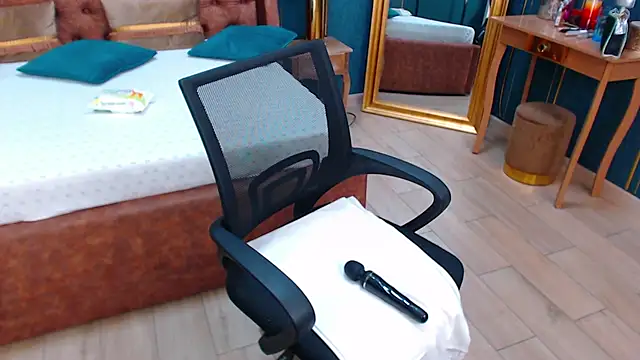 SerenaXMendez online show from December 2, 9:24 am