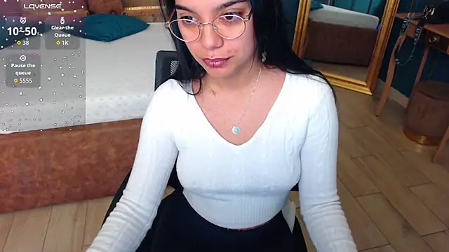 SerenaXMendez online show from October 6, 3:04 am