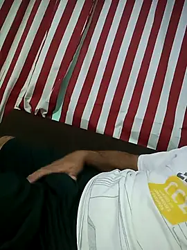 Snapshot of GJS281 chatting on September 28, 2:28 am GJS281 online show from September 28, 2:28 am