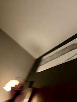 itsdaddi2u online show from December 14, 6:08 am