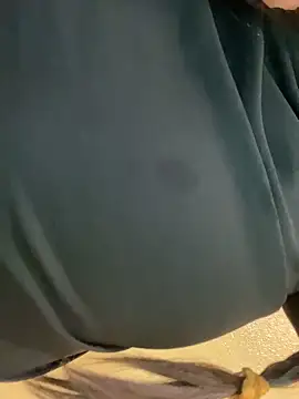 Evelyn Moon online show from February 10, 2:43 pm