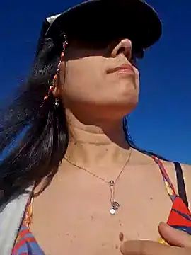 Reinacatchile online show from January 1, 9:52 pm