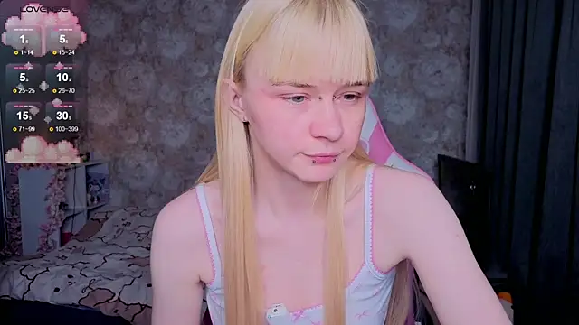 Snapshot of Milia_Parker chatting on April 5, 3:15 am Milia Parker online show from April 5, 3:15 am