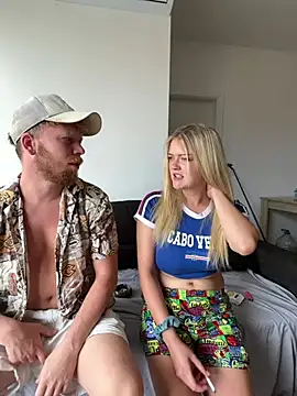 Snapshot of NickyGold_Official chatting on June 15, 2:19 pm NickyGold Official online show from June 15, 2:19 pm
