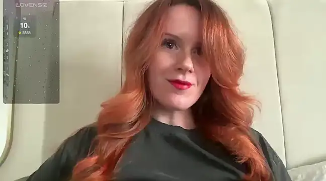 redheadrosie69 online show from March 13, 2:01 pm