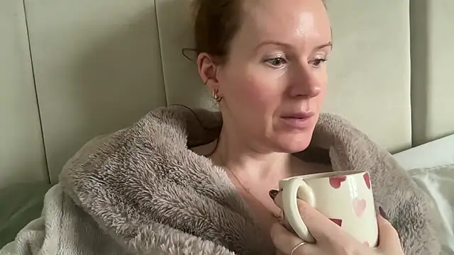 redheadrosie69 online show from February 18, 10:00 am