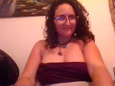 juicyrubies online show from January 1, 12:11 pm