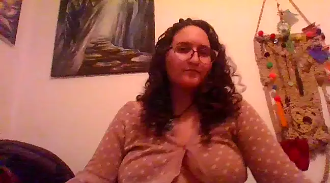 juicyrubies online show from February 2, 5:15 pm