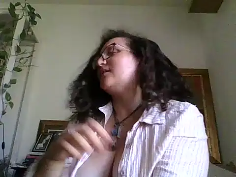 juicyrubies online show from September 12, 11:32 am