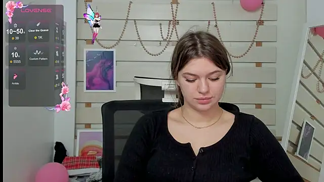 Josephine Kiss online show from March 5, 1:50 pm