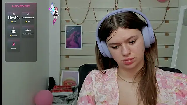 Josephine Kiss online show from March 8, 7:49 am