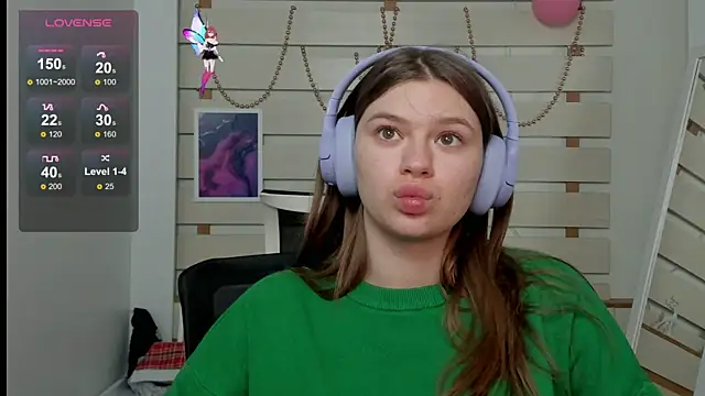 Josephine Kiss online show from March 13, 1:07 pm