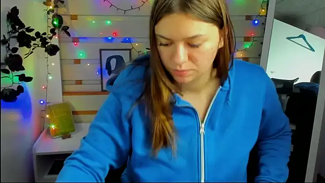 Snapshot of Josephine_Kiss chatting on April 15, 1:18 pm Josephine Kiss online show from April 15, 1:18 pm