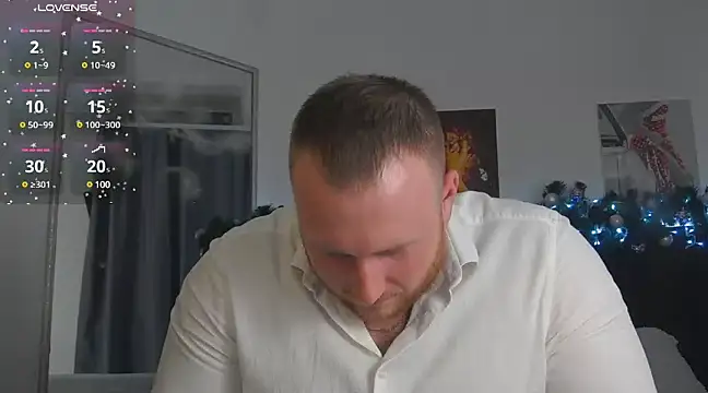 Snapshot of RoddyStill chatting on December 9, 6:25 pm RoddyStill online show from December 9, 6:25 pm