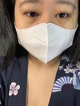 Snapshot of ninini92 chatting on January 18, 1:08 pm ninini92 online show from January 18, 1:08 pm