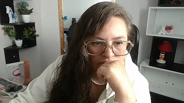 SaraThomso online show from March 11, 3:16 am