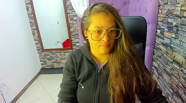 SaraThomso online show from March 20, 3:02 am