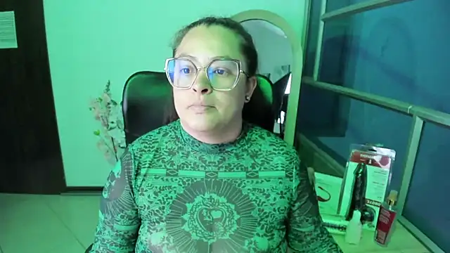 SaraThomso online show from September 10, 3:17 am