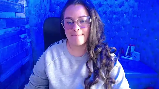 SaraThomso online show from September 18, 3:30 am