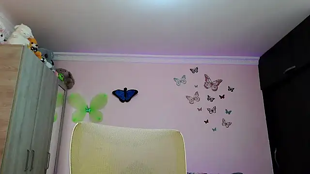 caroline jonson online show from September 20, 2:29 pm